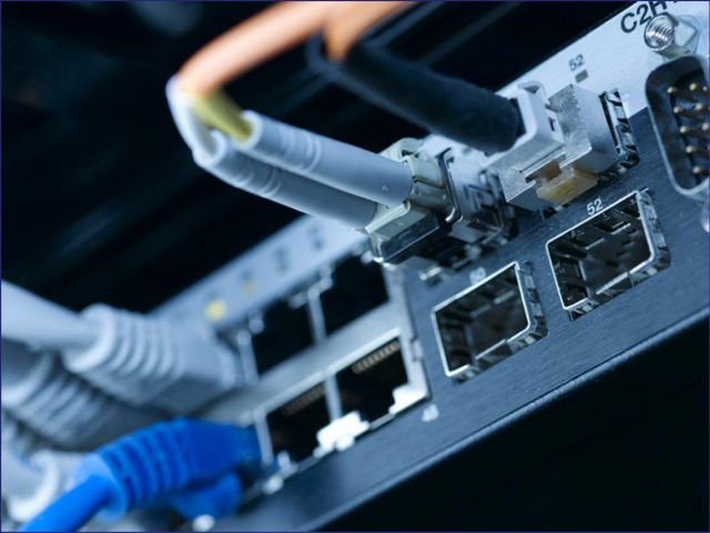 conectezi la internet