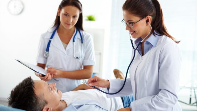 uniformele medicale